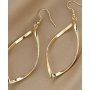 Boucles d oreilles creuses deformees (1)