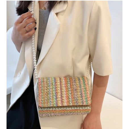 Sac à bandoulière en paille avec perle