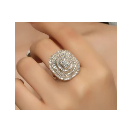 Bague avec strass ajustable 